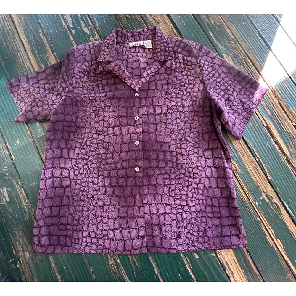 Alia Petites Purple Crocodile Print Button Up Shirt Short Sleeve Size 14P